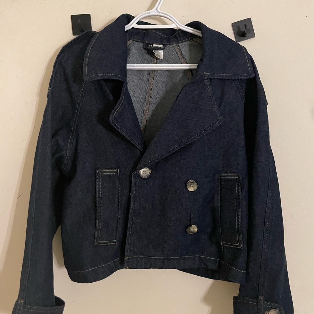Divided Denim Jacket with Stitch Details